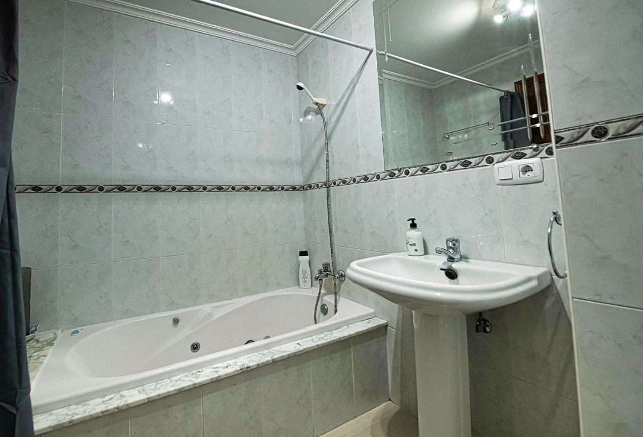 Apartamento Avelina Monforte De Lemos Eksteriør billede